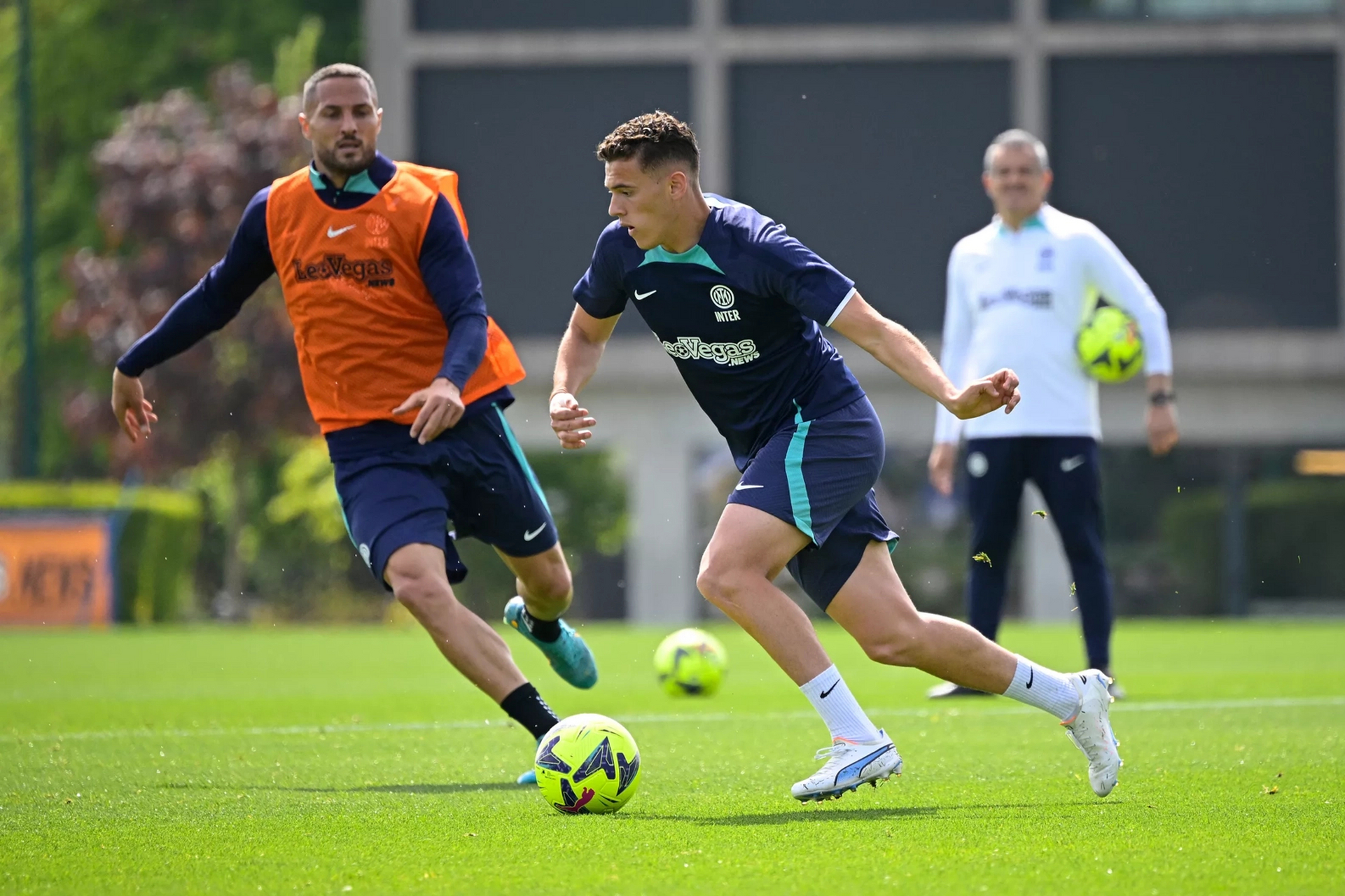 包含转会期塞维利亚备战意大利杯；刷新队史纪录细节曝光；底气十足；身体对抗强度拉满的词条-爱游戏体育入口